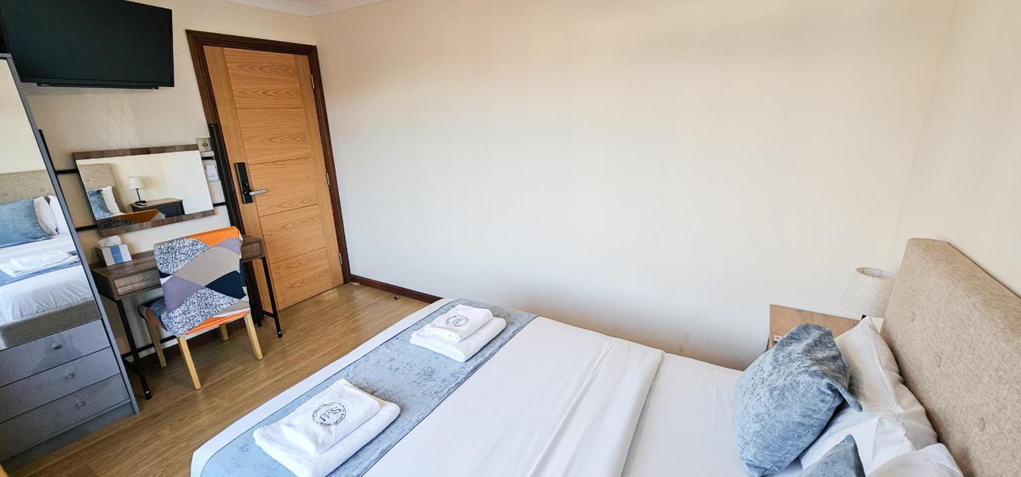 Holiday home Duddingston 9 Bedroom Private House Or 9 Individual With Shared *