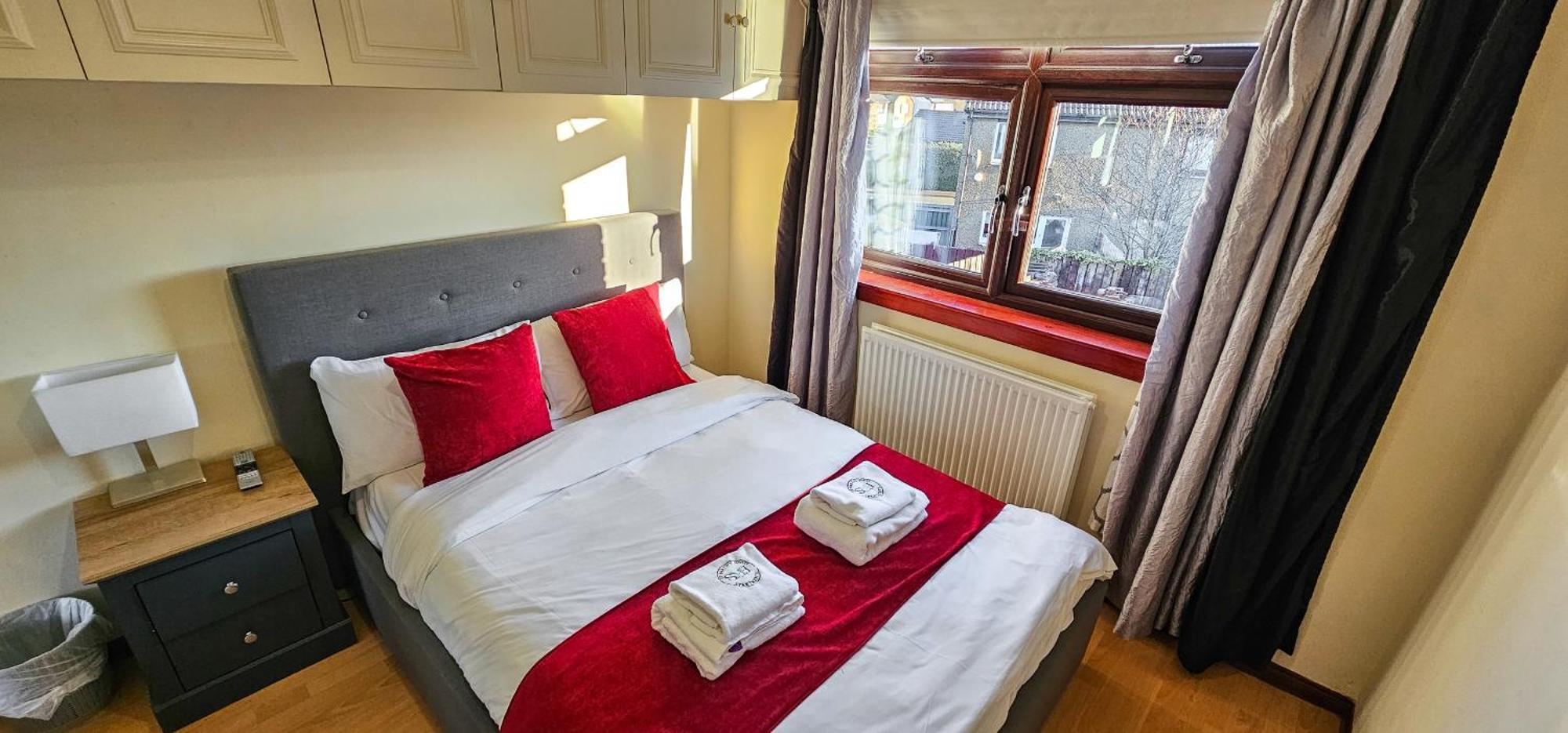 Vakantiehuis Duddingston 9 Bedroom Private House Or 9 Individual With Shared Edinburgh