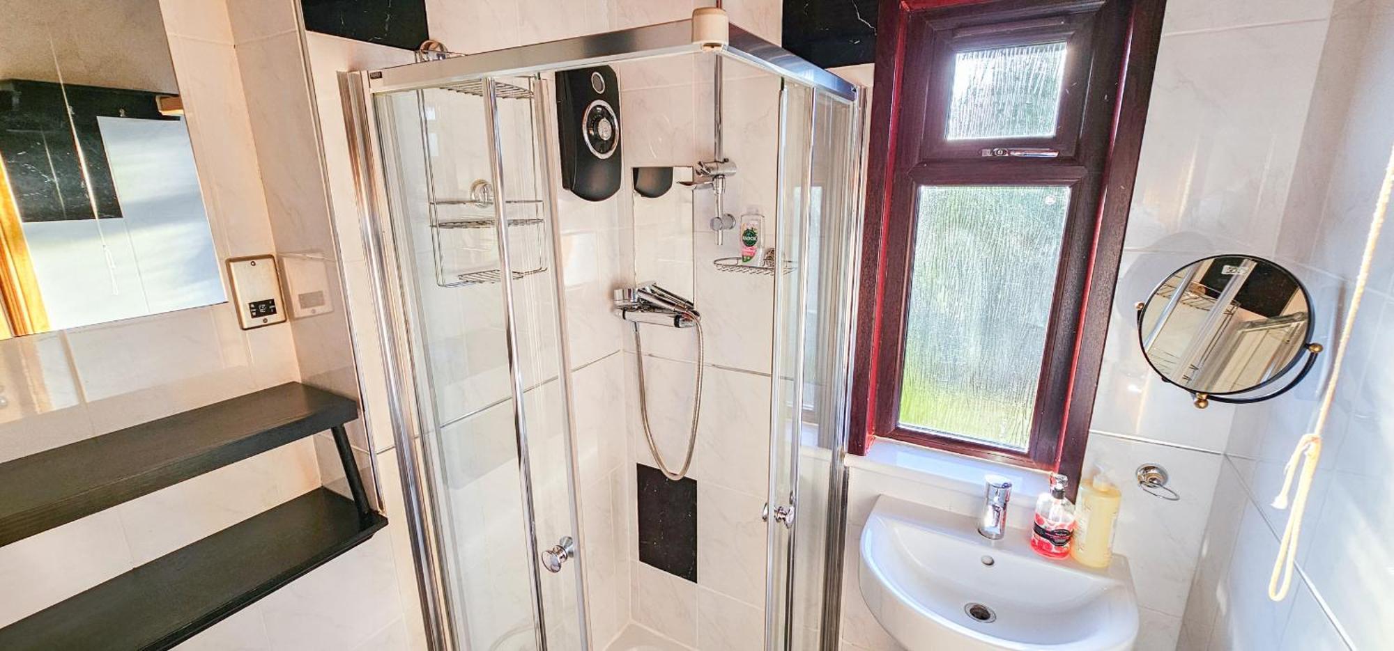 Vakantiehuis Duddingston 9 Bedroom Private House Or 9 Individual With Shared