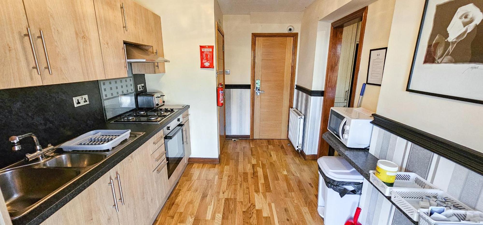 Vakantiehuis Duddingston 9 Bedroom Private House Or 9 Individual With Shared Edinburgh